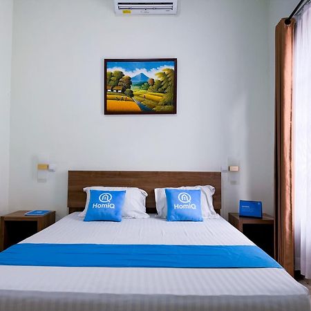 Adiputra Guesthouse 2 By Homiq Ngabean エクステリア 写真