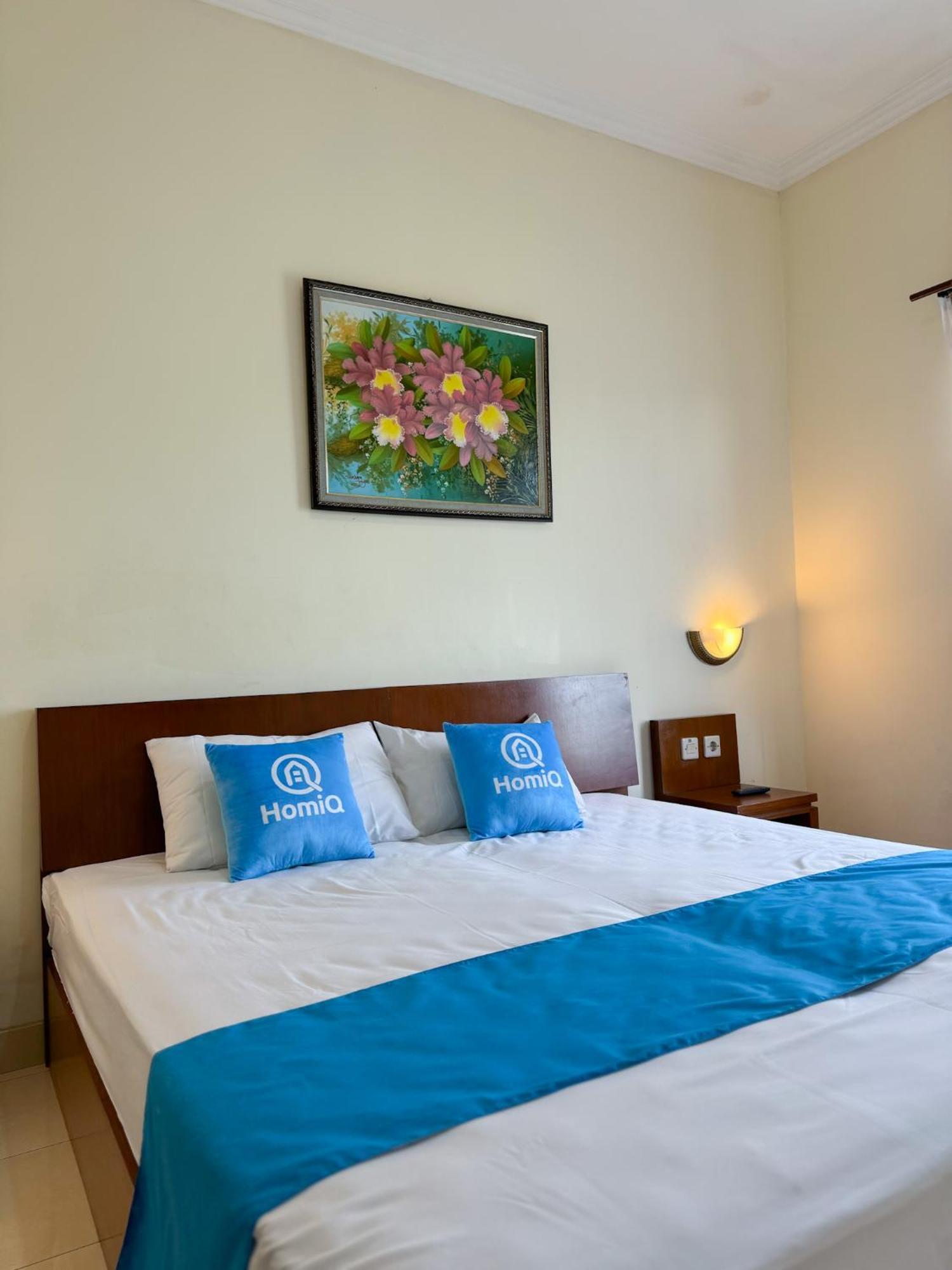 Adiputra Guesthouse 2 By Homiq Ngabean エクステリア 写真